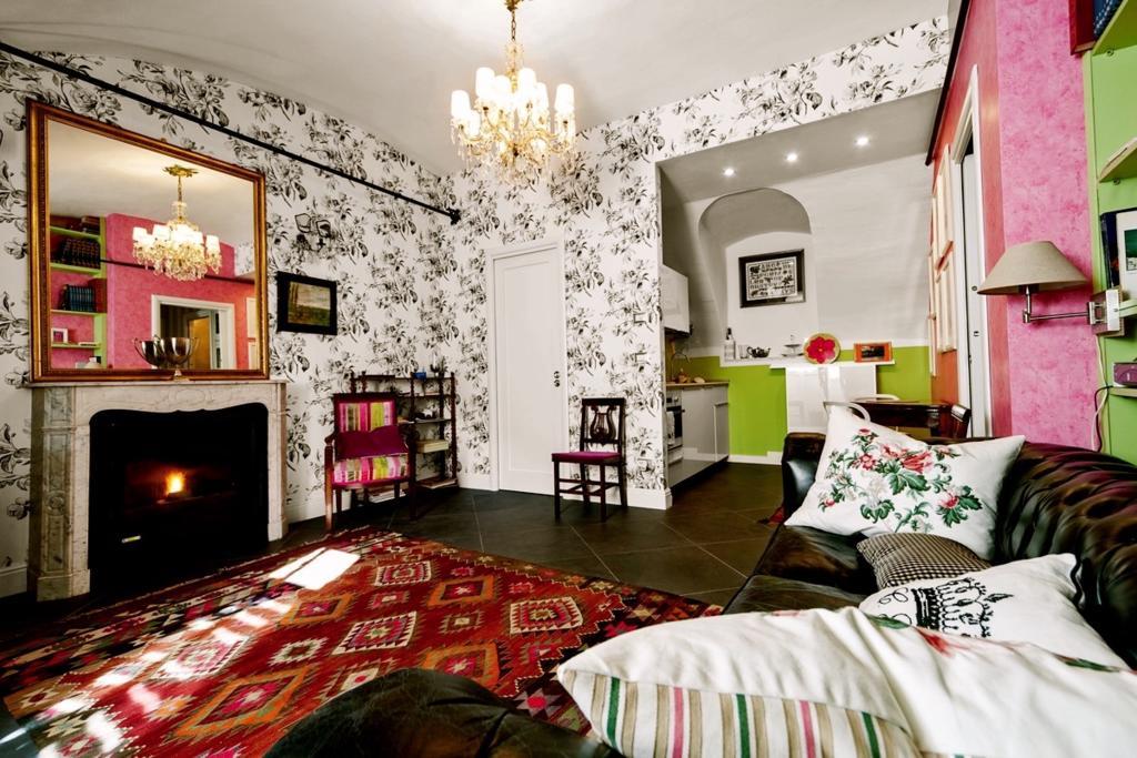 Ferienwohnung La Finestra Sul Cortile Aosta Exterior foto